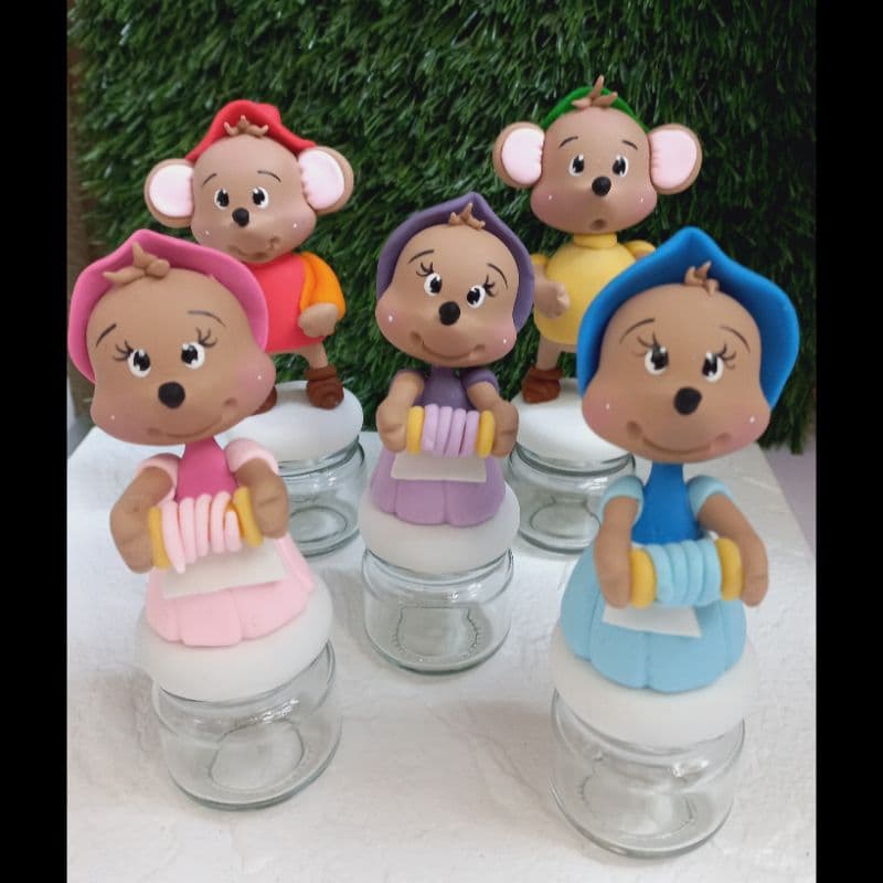 5 Potinhos de vidro 40ml Ratinhos Cinderela Envio em 15 dias úteis