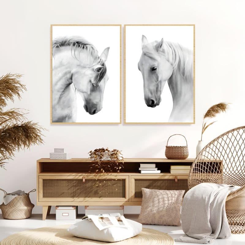 Dupla de Quadros Cavalos Brancos Off White Moldura Caixa TokQuadros