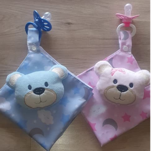 Naninha bebê paninho para bebe dormir com prendedor de chupeta ursinho céu