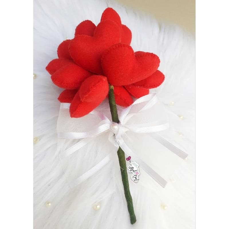 Buquê Casamento corações feltro