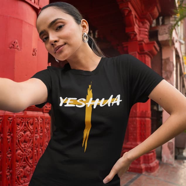 T-shirts Feminina Blusinha Yeshua