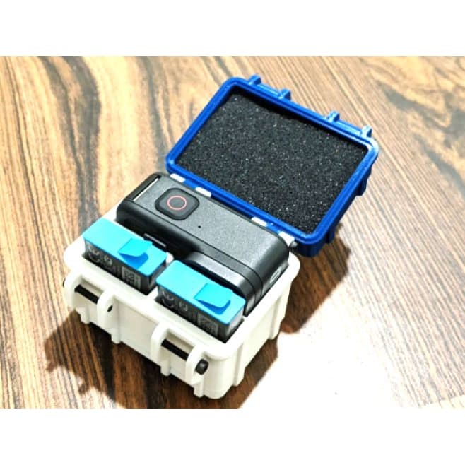 Estojo para Go Pro 9/10 e 11 , 2 baterias e 2 cartões micro-SD
