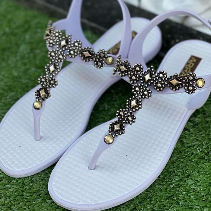 Sandália Rasteira Feminina Pedraria Rasteirinha Confortável Chinelo