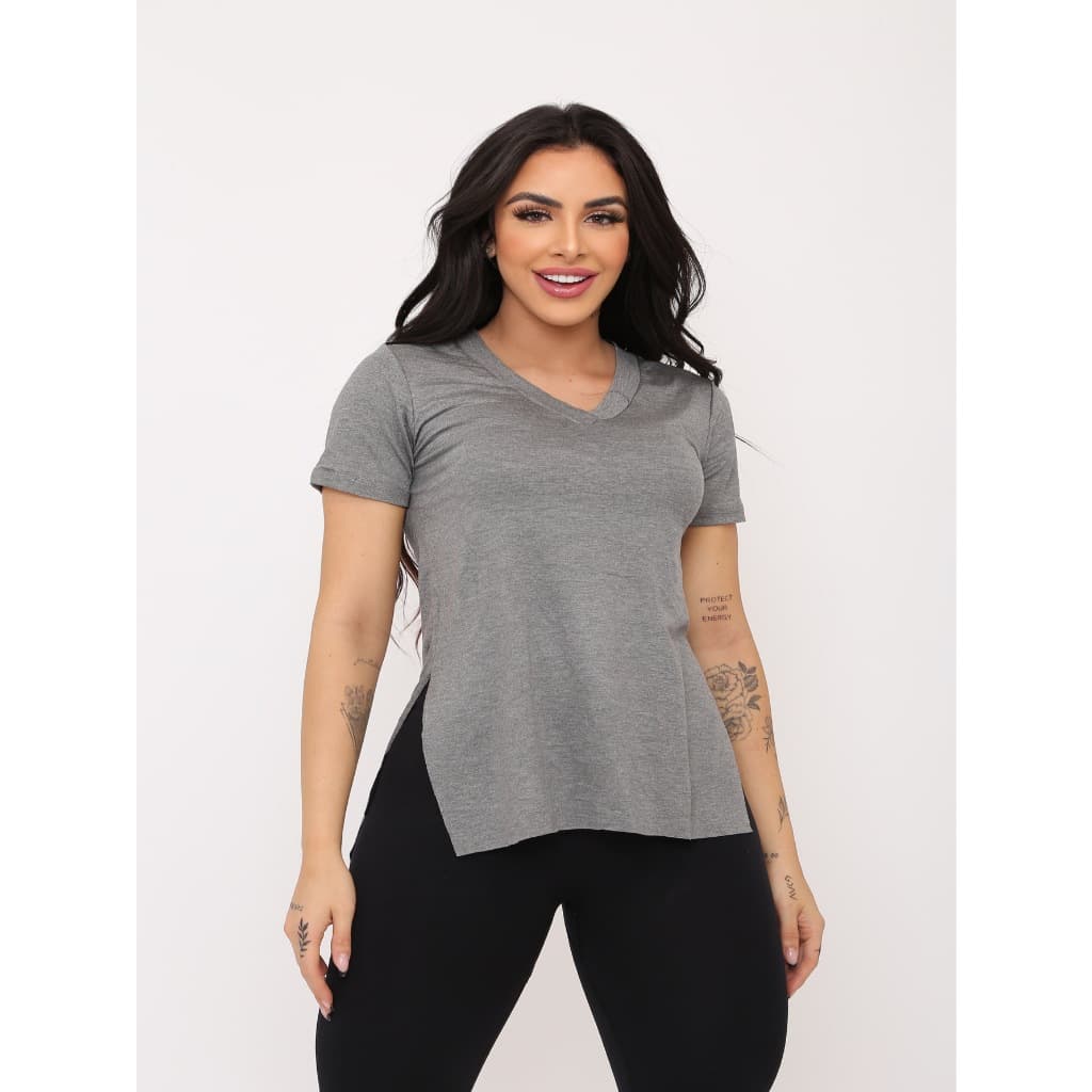 Blusa Feminina cobre bumbum gola v academia fitness sobre legging t shirt REF 87