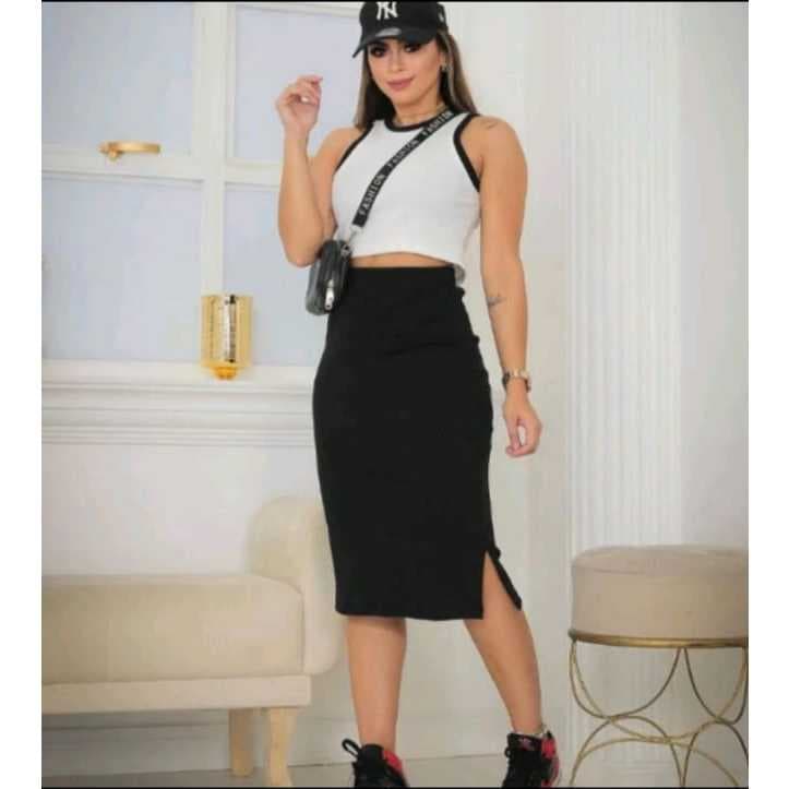 CONJUNTO CROPPED E SAIA RIBANA BLOGUEIRA