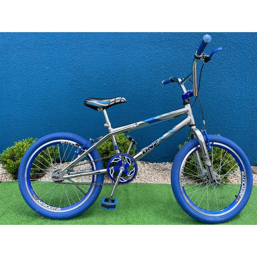 Bicicleta Bike Menino Aro 20 Light Cromada Aros Aeros Pneus coloridos