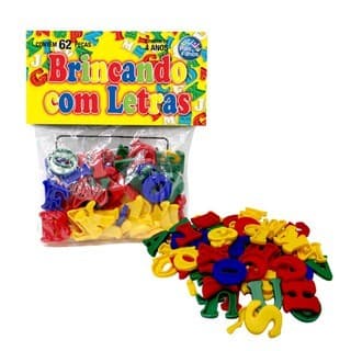 Brinquedo Pedagógico Brincando com Letras - Plástico -  62 Peças - Pais & Filhos