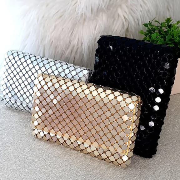 Bolsa feminina com alça corrente macio e leve bolsinha de mão metal WT158-1