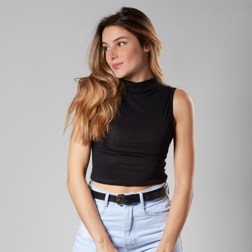Cropped com Gola Falsa Sem Manga Colado ao Corpo Pingos Shop Blusa Básica