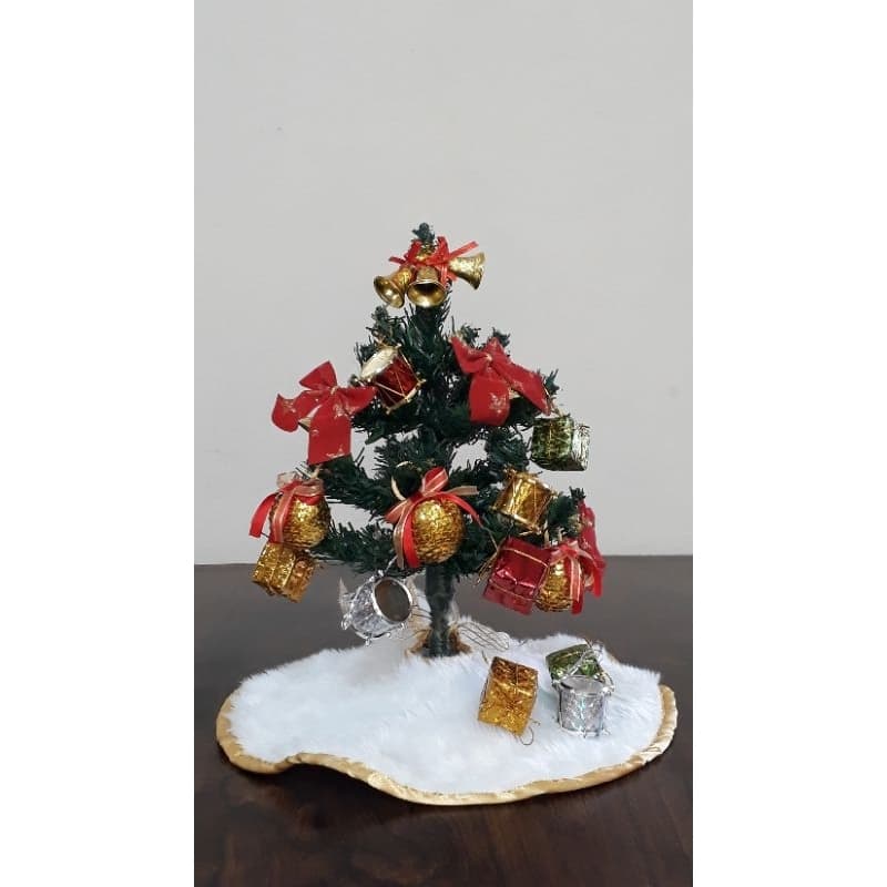 Saia para Arvore de Natal de Pelúcia