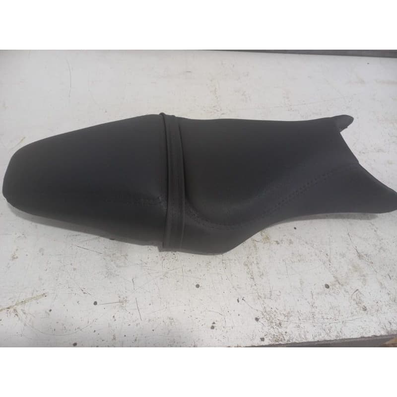 Capa confort para moto CB300 com almofada acoplada de 3cm Richard Estofados