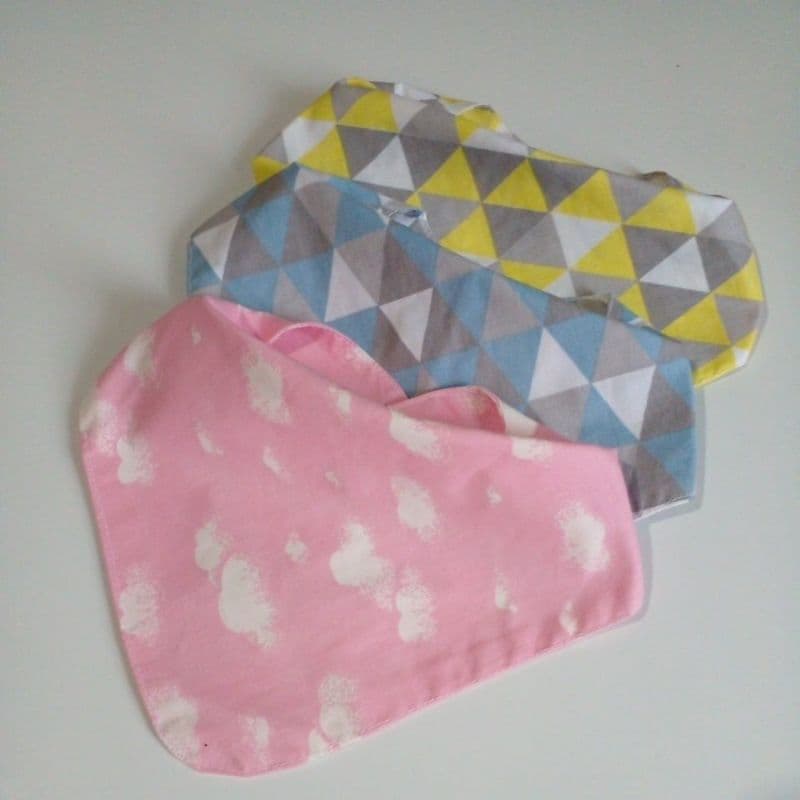 Babador bebê bandana menina e menino  para bebê babador.