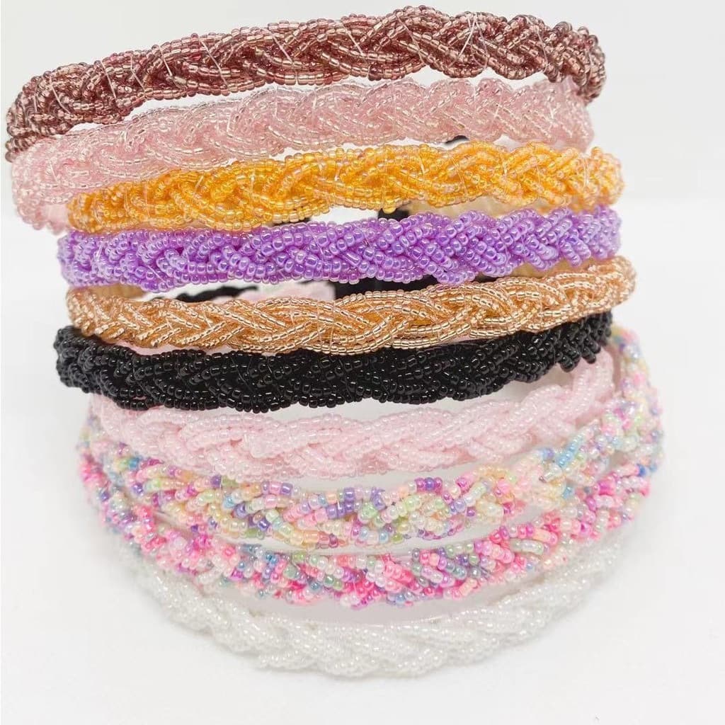 TIARA TRANCADA DE MIçANGAS METAL FINA