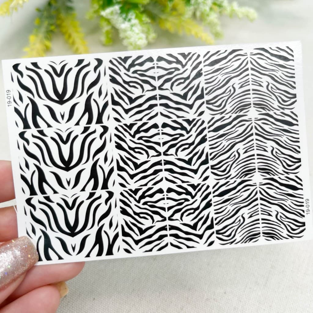 Adesivos de unhas de zebra,películas,unhas,nails art,unhas decoradas,decoração de unha,unha delicada,cartela de unha,Queyti películas para unhas,não é adesivo 3d,não é artesanal