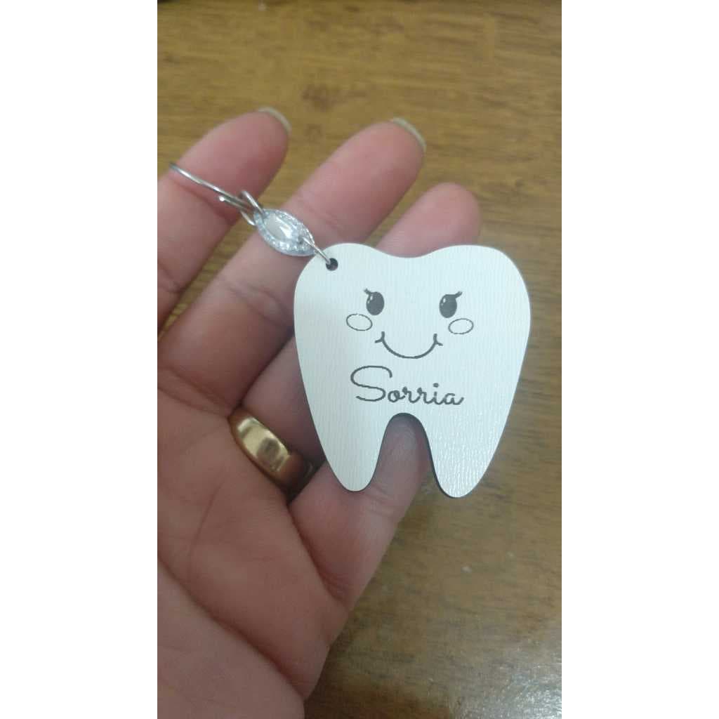 Lembrancinha Chaveiro Dente em mdf.