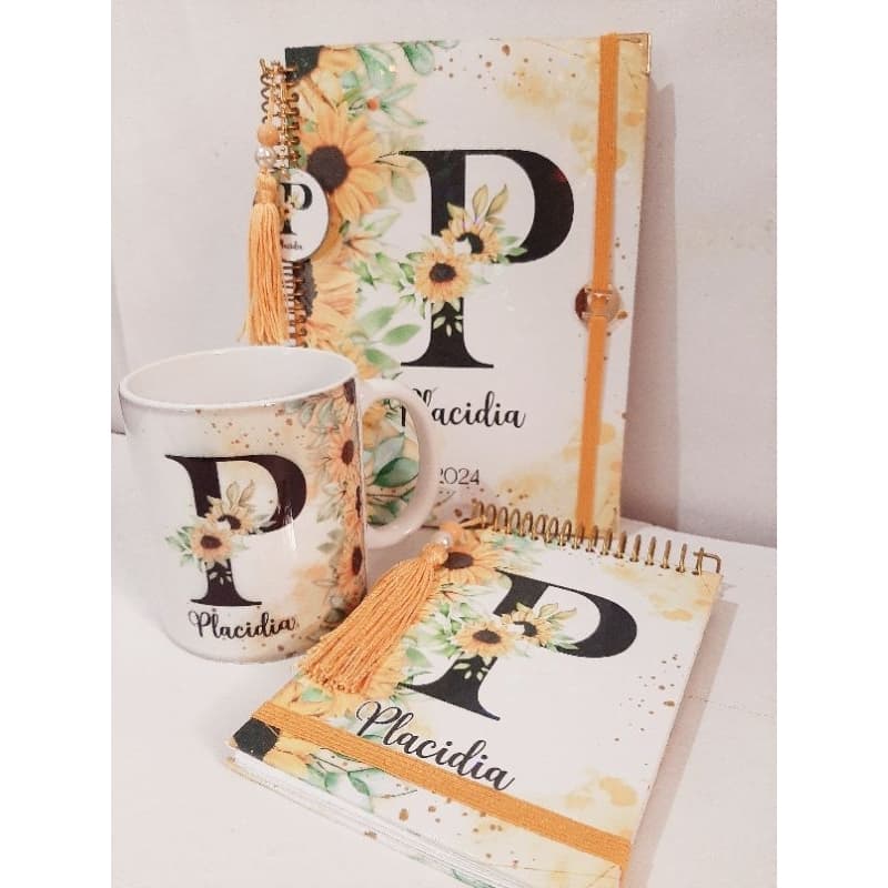 Agenda 2026 + Caneca + Bloco personalizado com nome alfabeto floral exclusivo