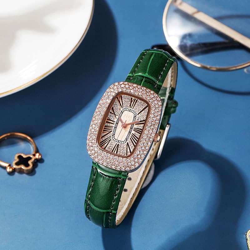 Relógio de pulso feminino da moda com mostrador de liga e detalhes em diamante