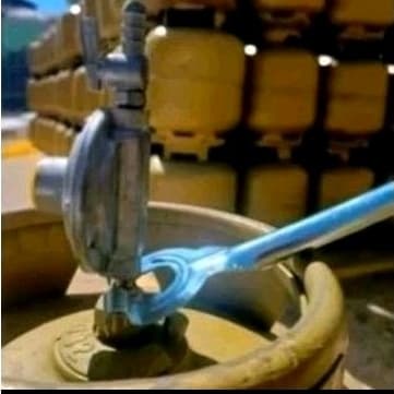 chave para trocar registro botijão de gás Borboleta _Roa