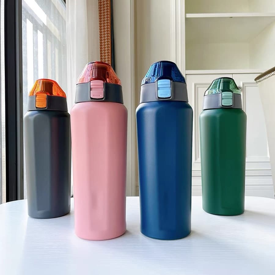 SQUEEZEE GARRAFA TERMICA DE INOX alto qualidade 600ML