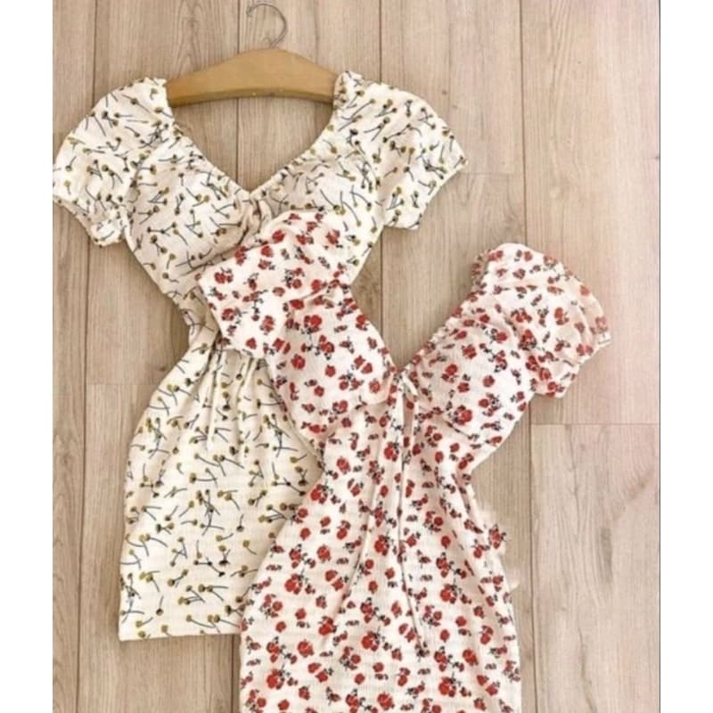 vestido Florido tubinho Com lycra