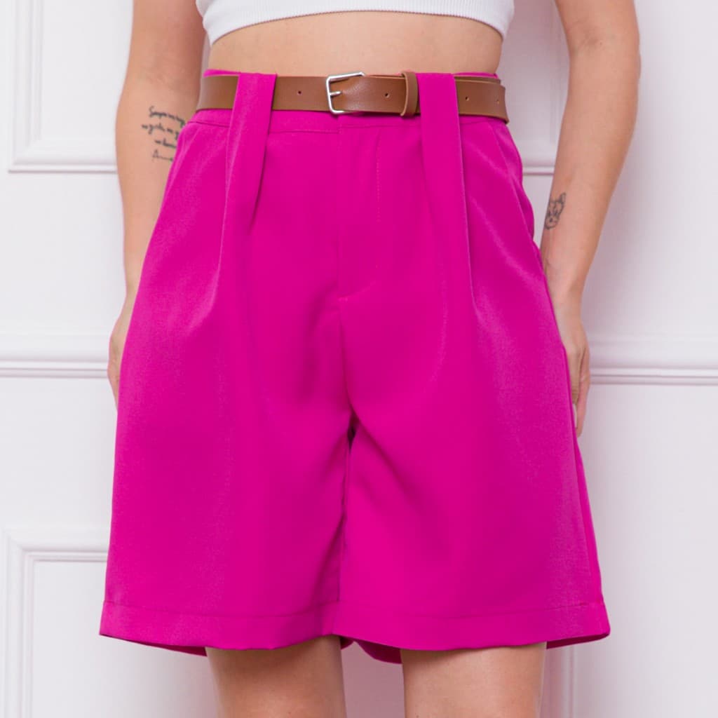 Bermuda  short com cinto feminino alfaiataria
