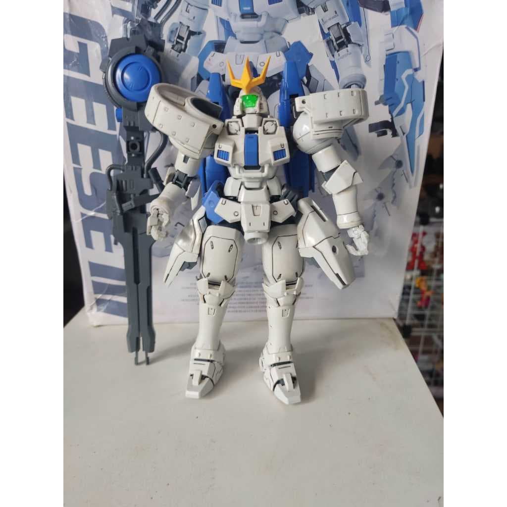 Boneco Gundam PB limit Bandai