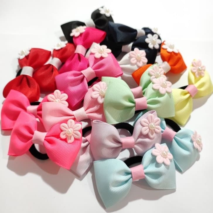 10 XUXINHA COM FLOR com PEROLA Laços com xuxinha de cabelo infantil gominha