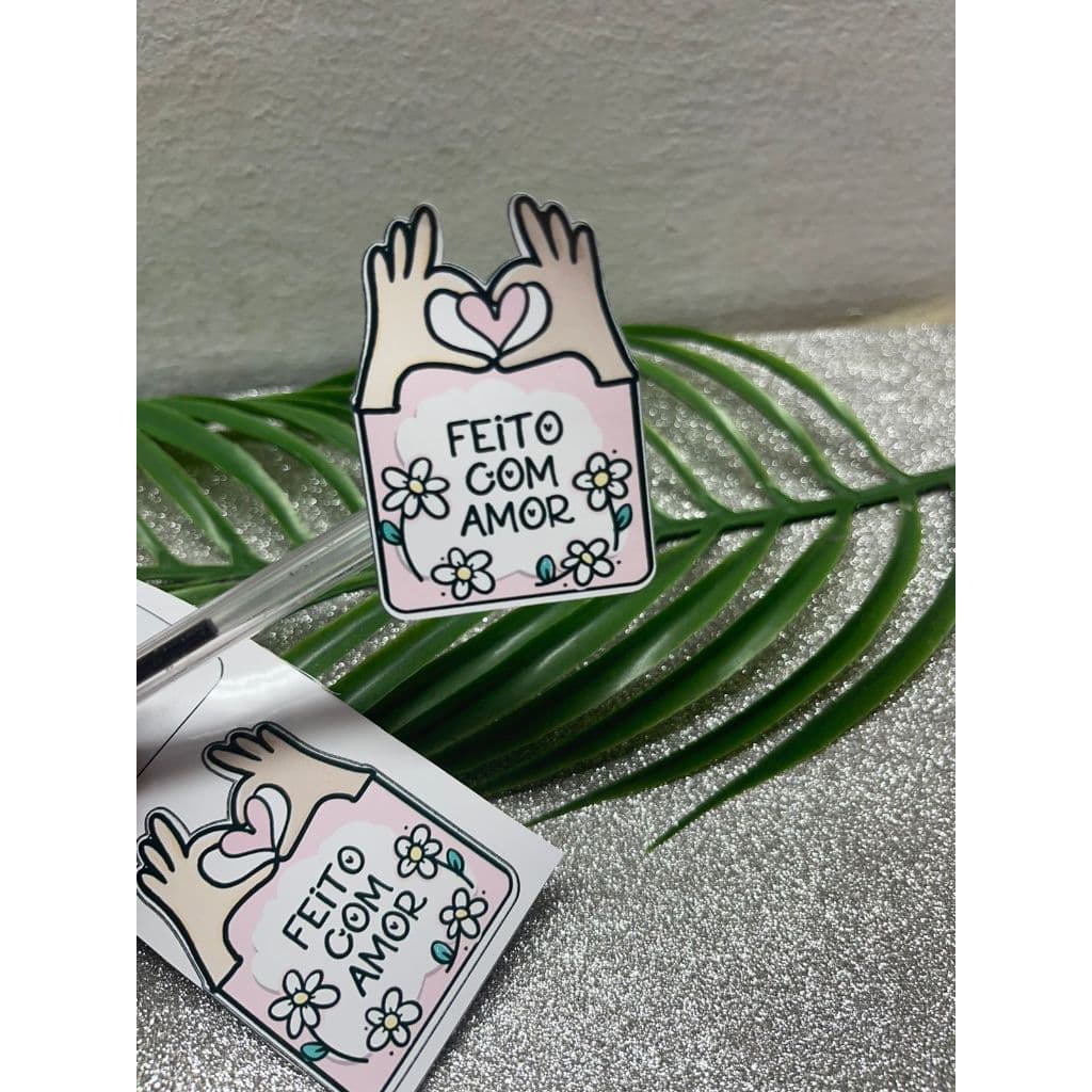 50 Adesivos Feito com Amor - Recorte Especial - Tamanho 5,5x4 cm