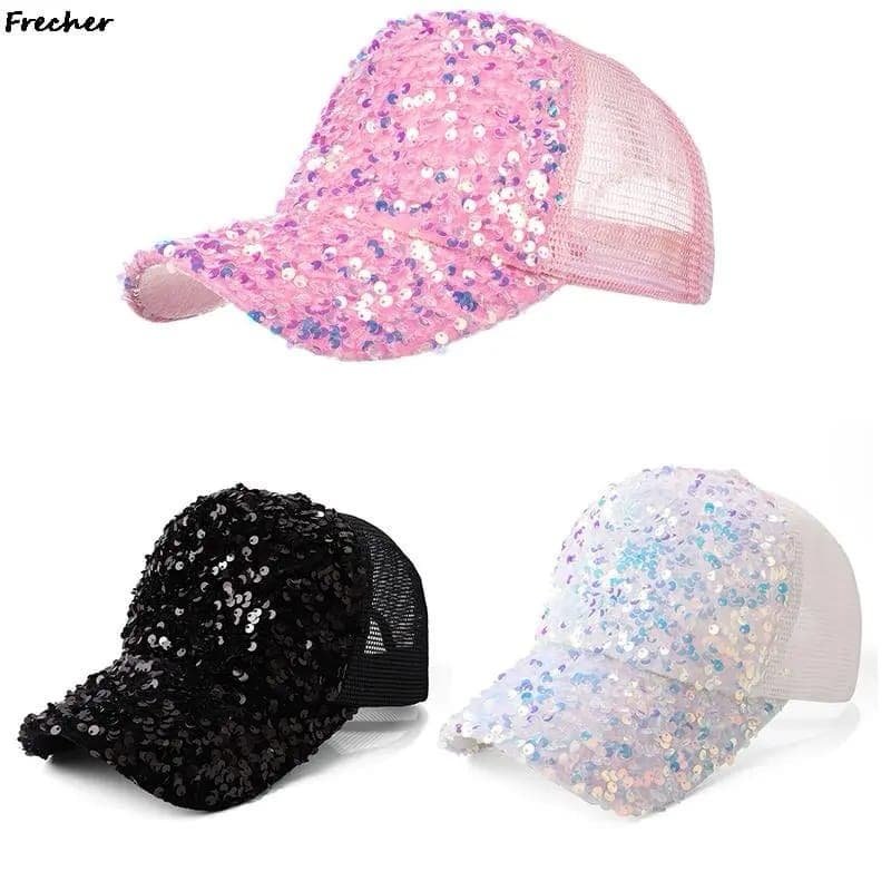 Boné Feminino Adulto Super Estiloso Lantejoulas. Cores variadas. Possui regulagem de tamanho.