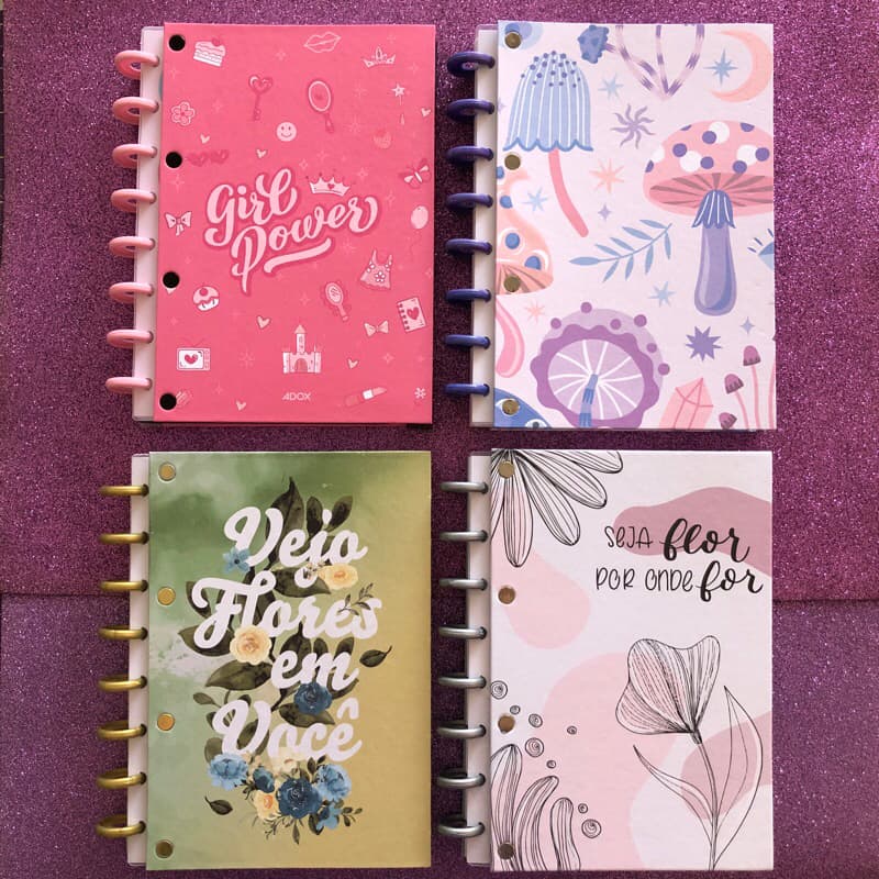 Caderno de disco pequeno (tipo Caderno Inteligente) capa dura com divisórias Adox em promoção