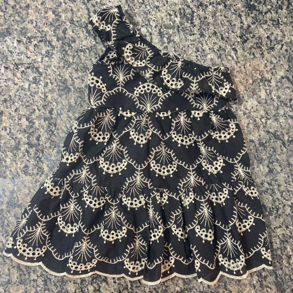 Vestido Infantil Uma Manga Com Babado De Laise Rendado Forrado