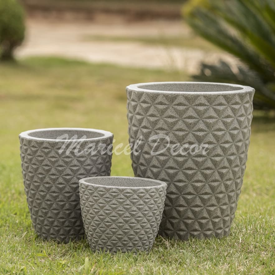 Kit 3 Vasos para plantas P+ M+ G Polietileno Diamante
