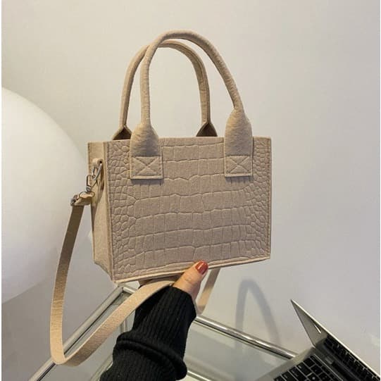 Bolsa Feminina Grande de Alça e de Ombro Super Estilosa