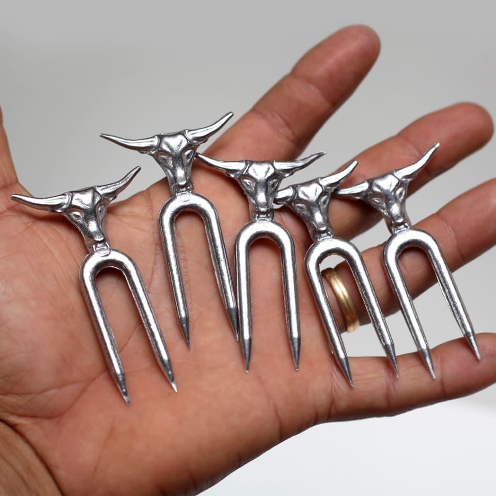 Mini Garfinho para petiscos em Alumínio Batido com Cara de Boi, 15g, 7.5cm