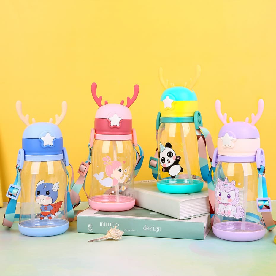 Garrafa de água infantil bebe garrafaFinhas de alce com chifrinhos cordao personagenS
