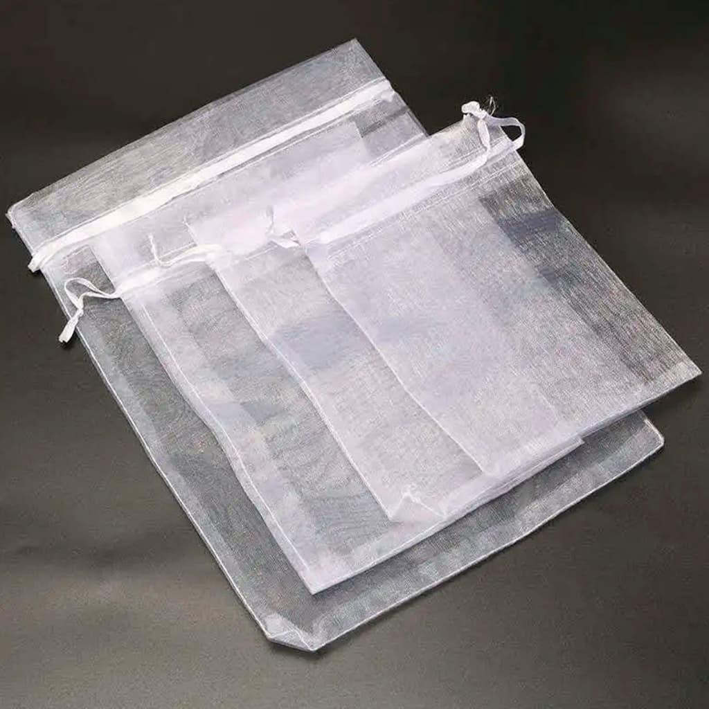 Kit 100 Saquinhos Organza 7x9 / 9x12 / 10x15 / 12x17 / 20x30 / 20x35 Branco Lembrancinha Natal Jóia Festa Casamento