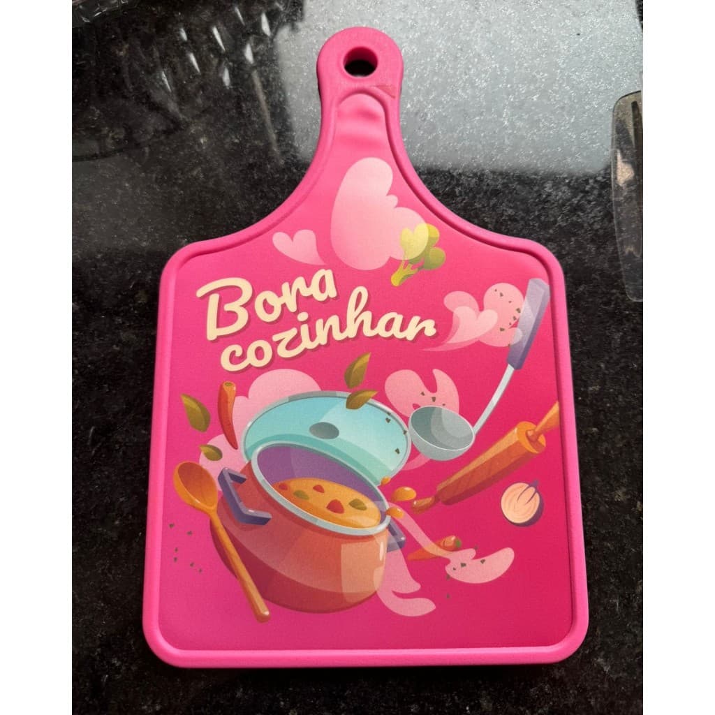Tabua de Corte Carnes Frutas Com Cabo Rosa 30cm x 19cm
