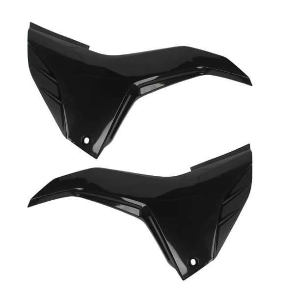 Tampa Lateral Preto injetado Comp. FAN 150 ESD 2014/15