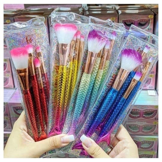 Kit 4 Pincéis Sereia de Maquiagem Para Sobra Blush Contorno Pó Sombra
