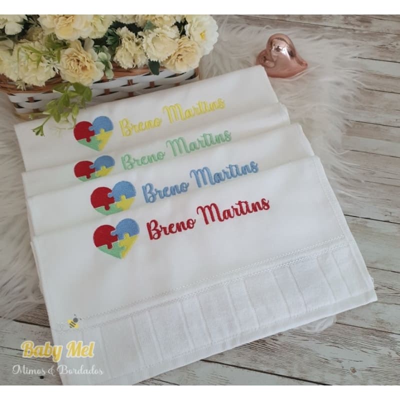 toalha bordada personalizada,infantil, escola,bebê