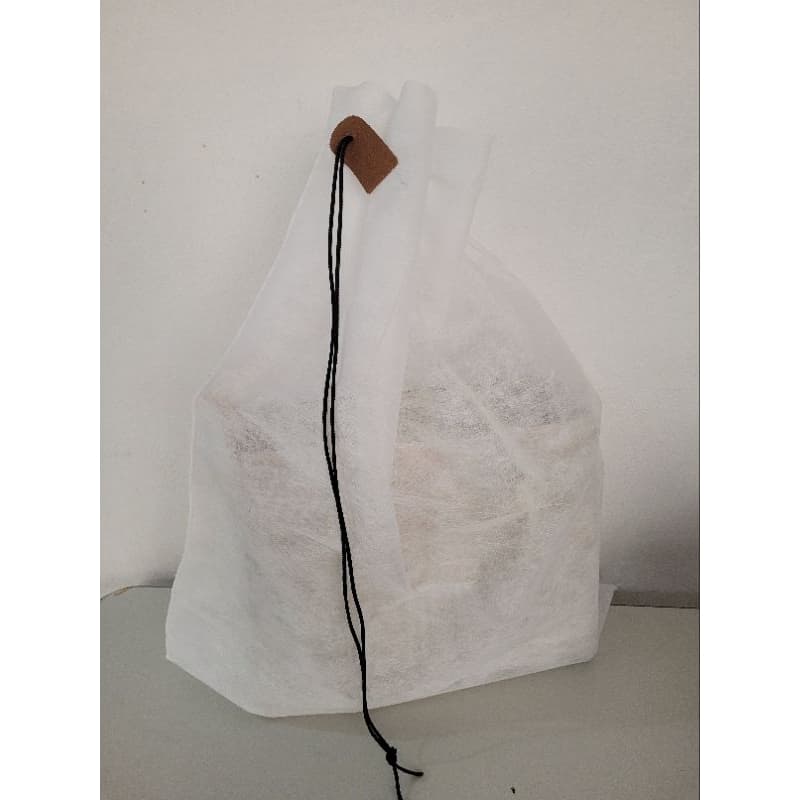 30 saquinhos de TNT 20x30 com cordinha