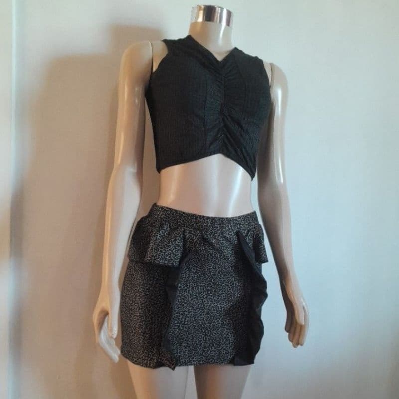 conjunto saia e top