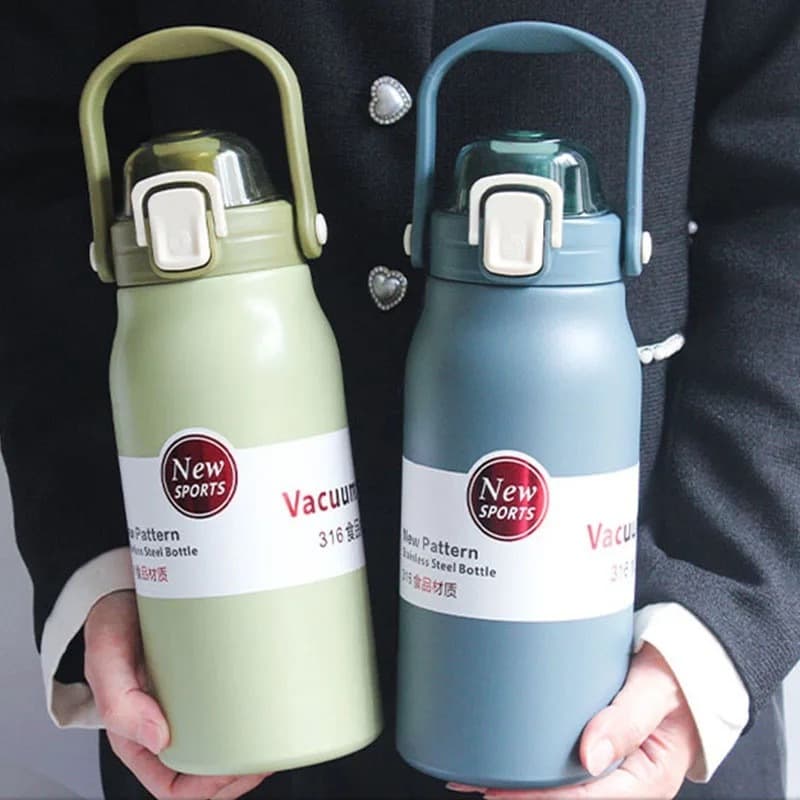 Garrafa Térmica Inquebrável 1300ML ou 1,3L Grande em Aço Inox com Canudo Alça e Trava Parede Dupla Esportes Academia