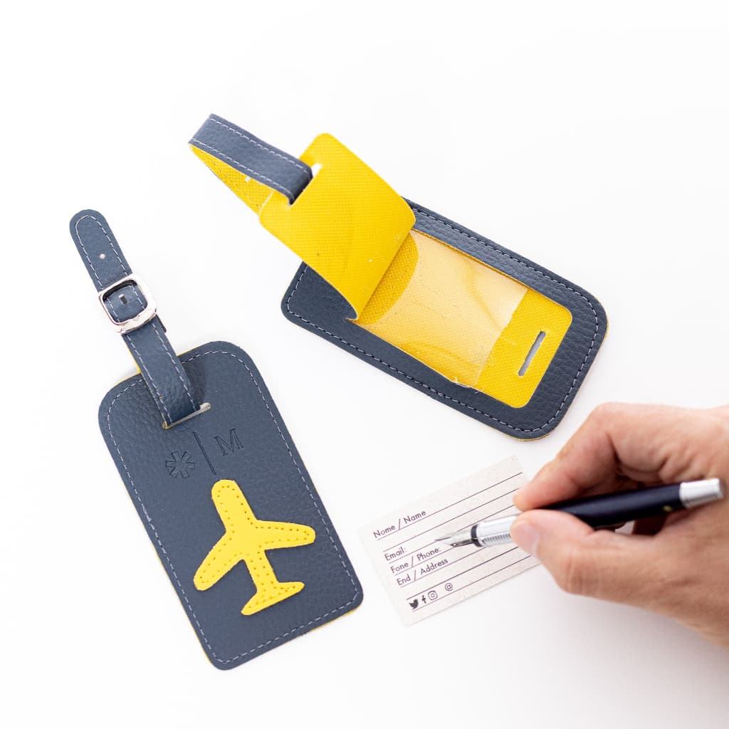 Kit Viagem Maktub com 2 Tags de Mala e 1 Porta-Passaporte