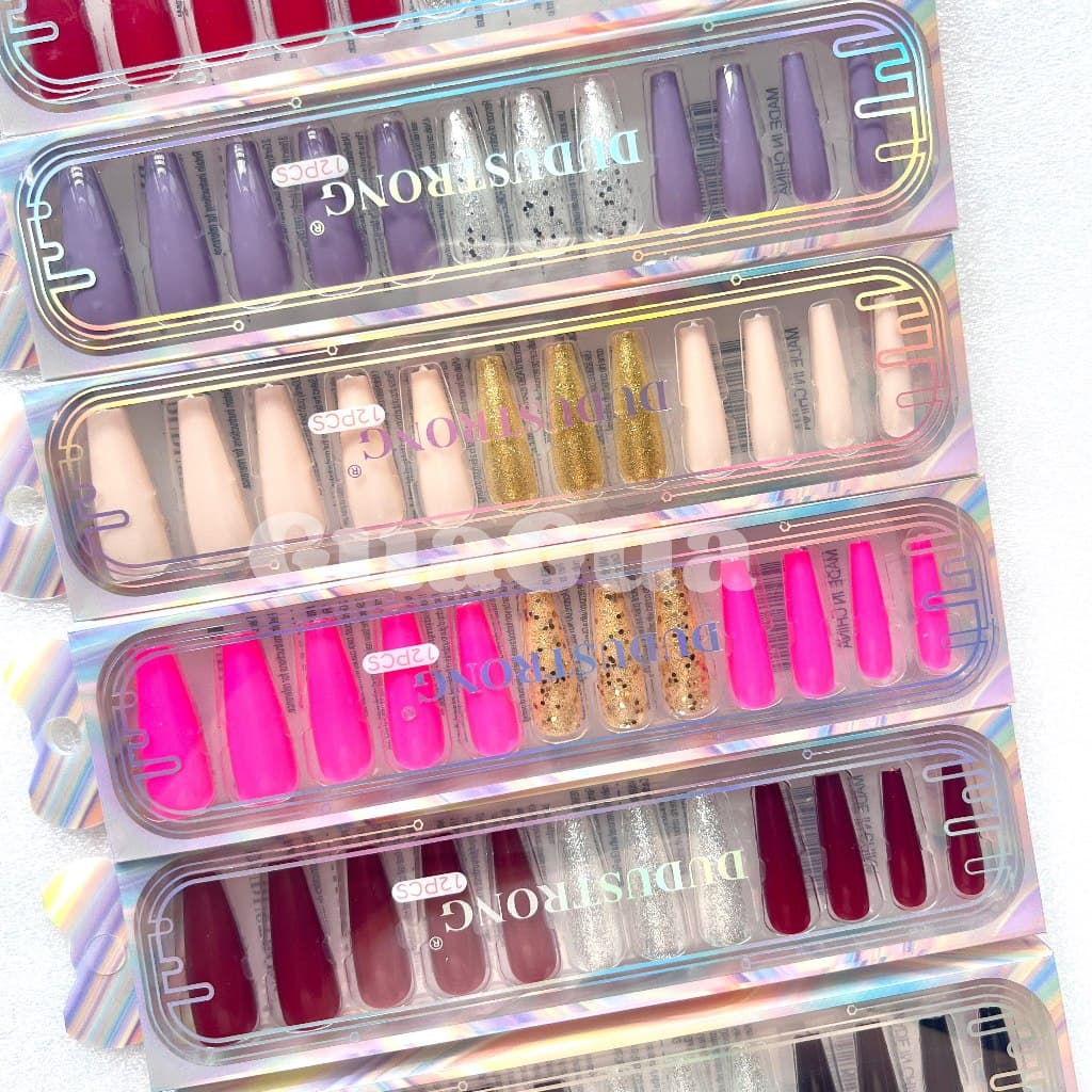 12pçs unhas postiça realista enviar aleatório /12pçs Unhas Postiças Curtas Com design manicure Prensa Sobre Arte