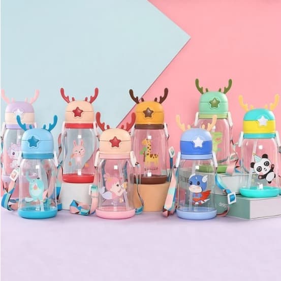 Garrafa de água de chifre de 600 ml com canudo e alça, utensílios de bebida de canudo infantil, desenho animado fofo para esportes de viagem ao ar livre, copo de água, garrafa de água