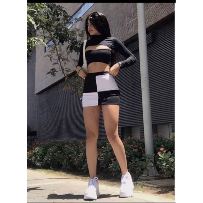 Conjunto 3 Peças Cropped Com Sobreposição e Saia Bicolor