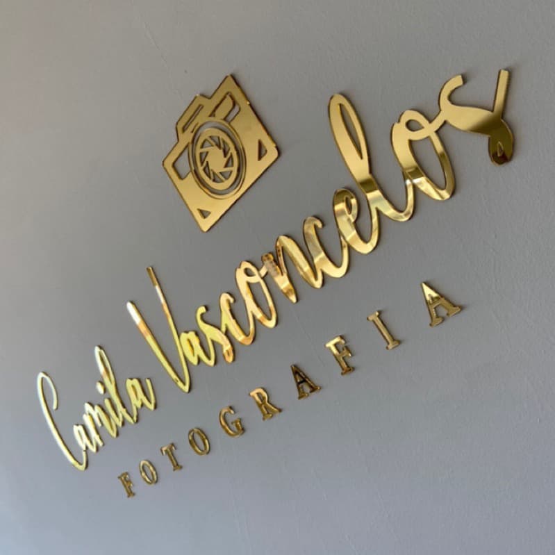 Letreiro logo logomarca de parede em acrílico espelhado