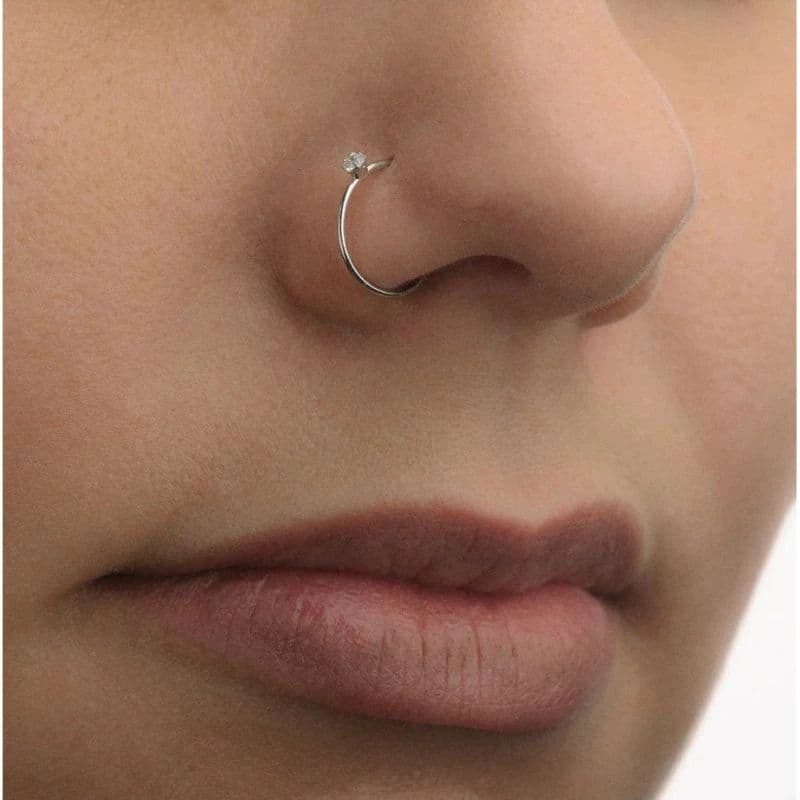 Piercing de Nariz Argolinha Prata Com Strass Transparente Aço Cirúrgico