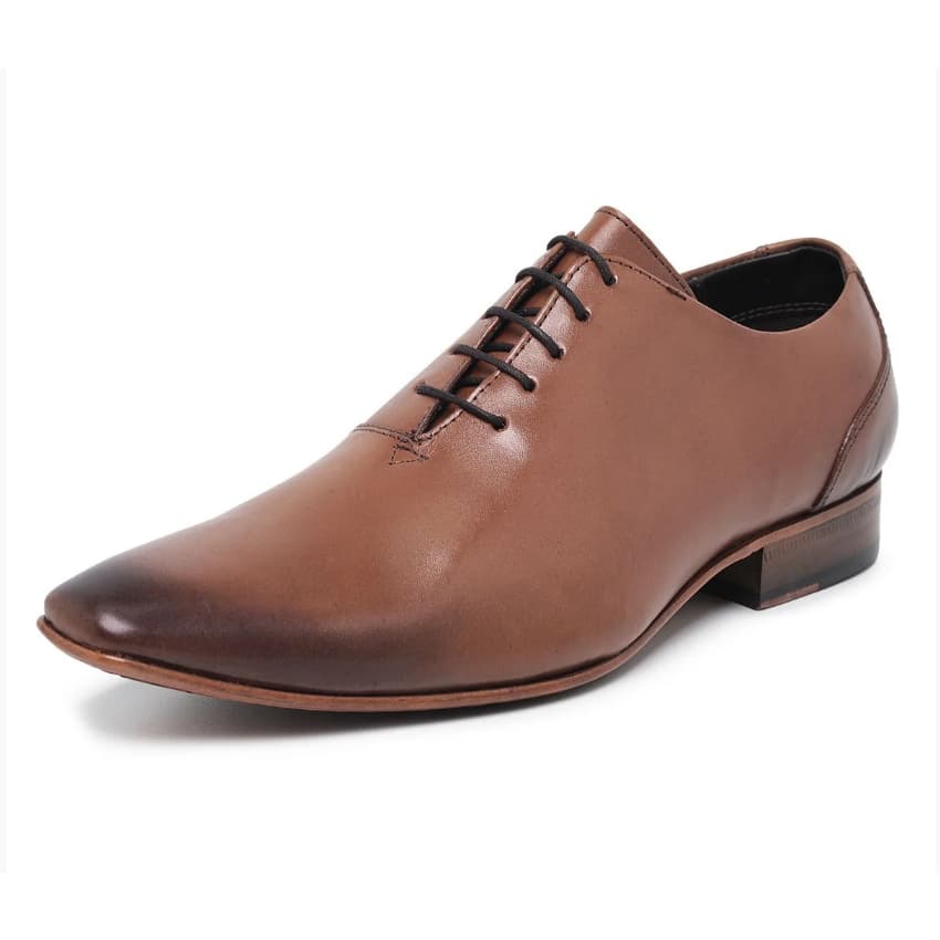 Sapato social wholecut Masculino couro caramelo 520